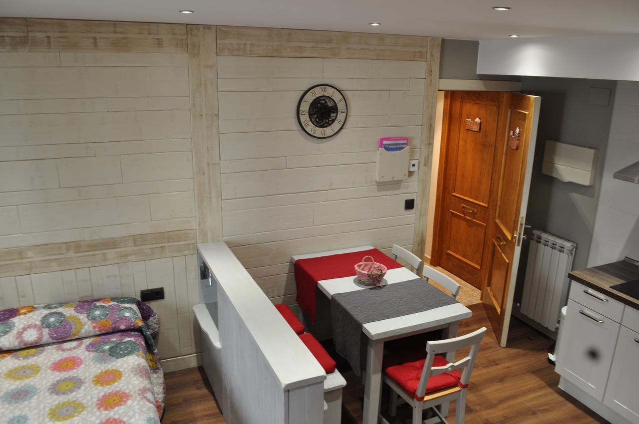Apartamentos El Rincon De Andrea II Biescas  Extérieur photo